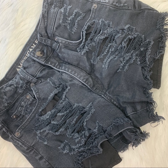 American Eagle Vintage High Rise Distressed Shorts - Picture 3 of 7